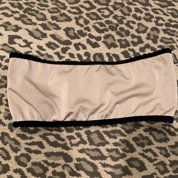 NWOT TOP SECRET WEAPON BANDEAU IN BLACK LACE WITH CHAMPAGNE COLOR LINING MEDIUM - Picture 10 of 12